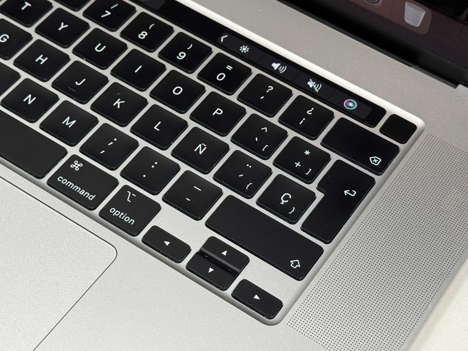 MacBook Pro 16 2019 Touchbar i7 90% kondycji 16GB RAM 512SSD Gwarancja