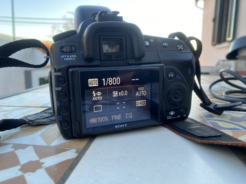 Máquina Fotográfica Sony DSLR-A350 com Lente 18-70mm
