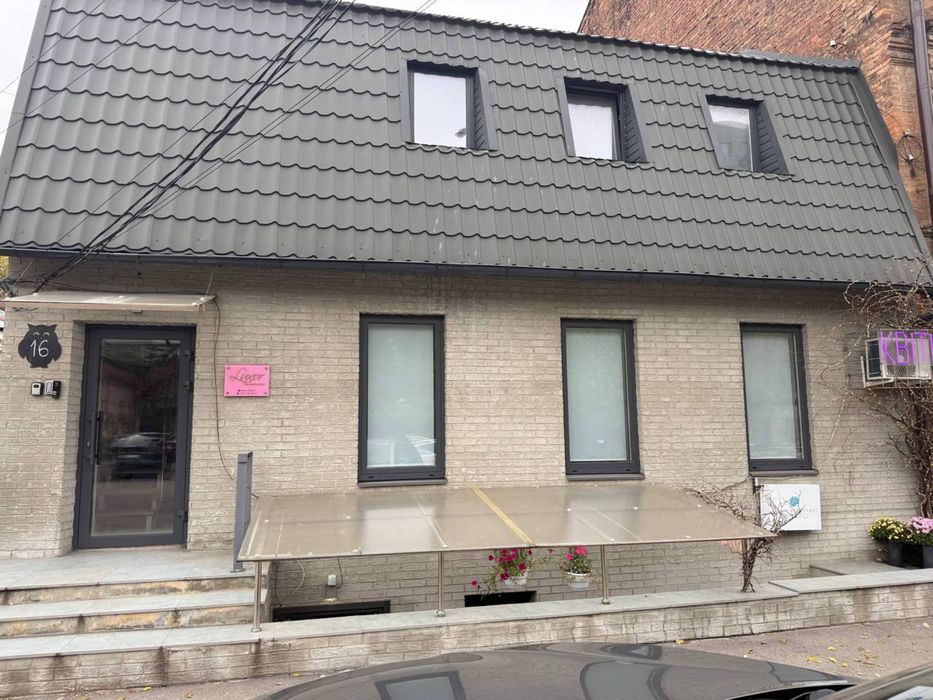 Аренда салона красоты в центре на красной линии