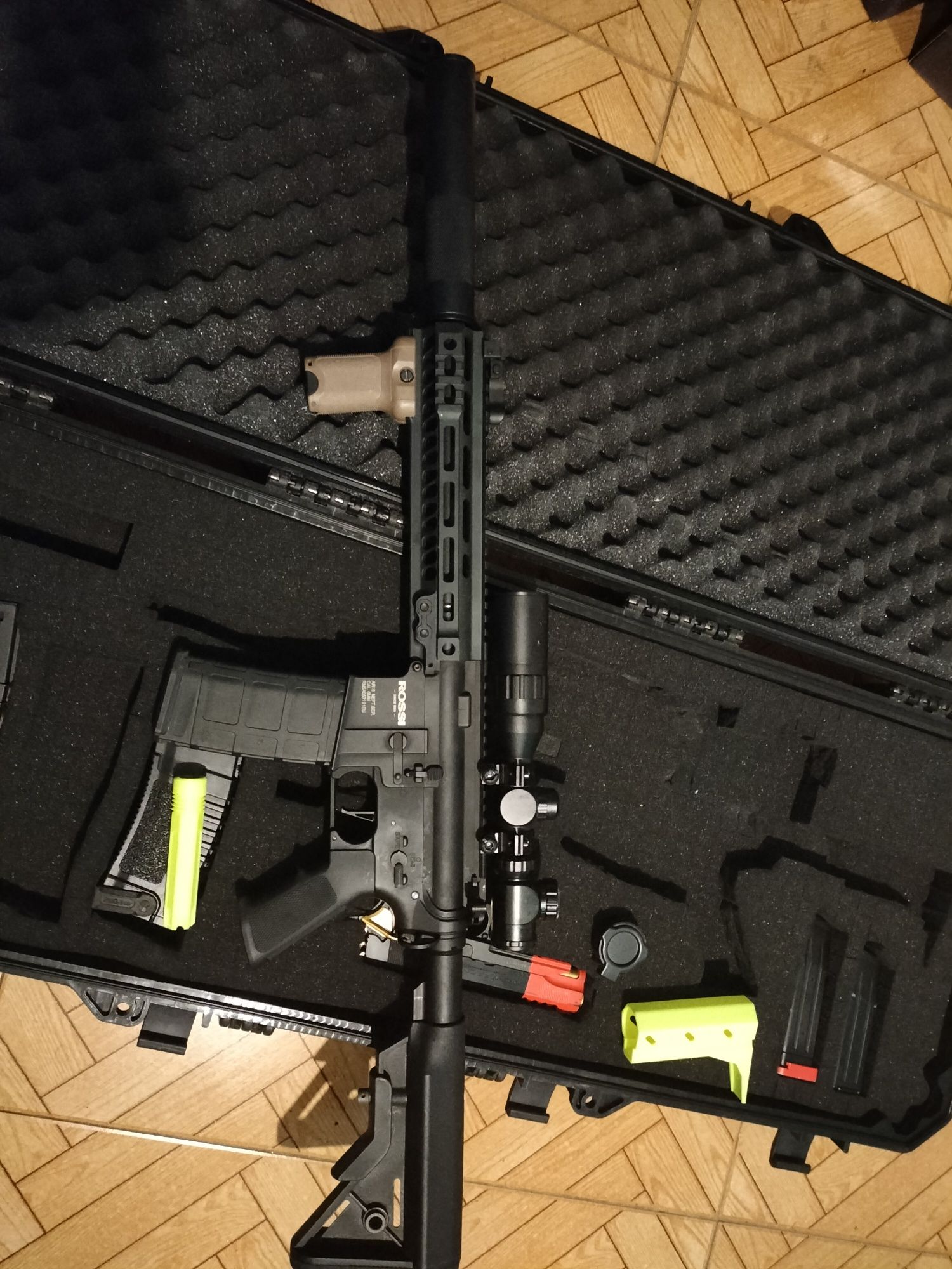 Replicas airsoft Rossi AR15 Neptuno /Tokyo  Marui 5.1