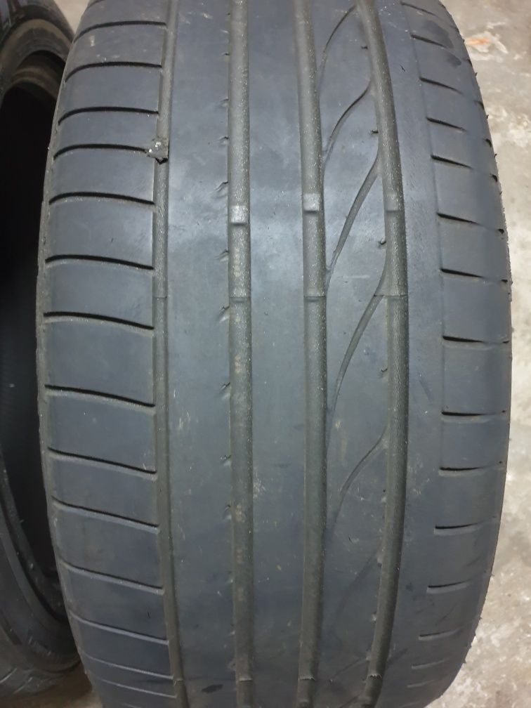 Vendo pneus 245/45/18 Bridgestone Potenza 60€ o par