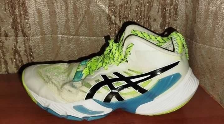 Волейбольні кросівки зелені Асикс Asics Metarise Tokyo Eur[39]
