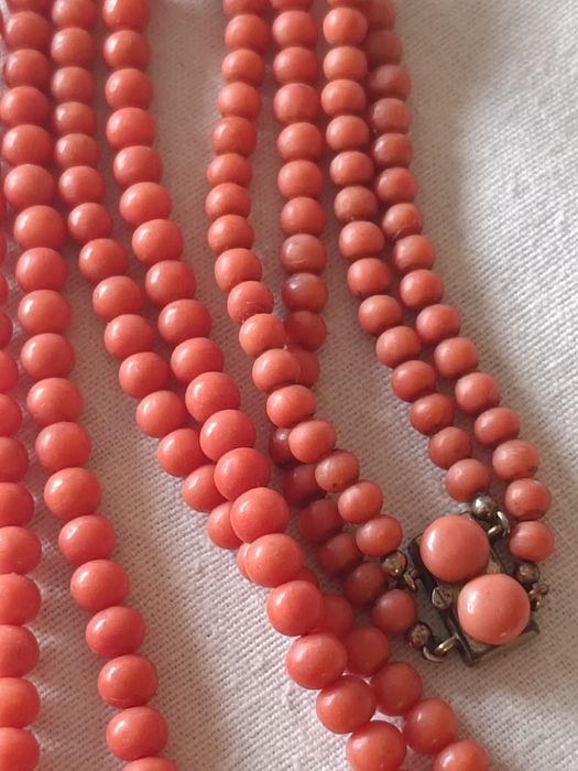 Коралл.Бусы .Антиквариат.Италия.ВЕС 45 ГРАММ