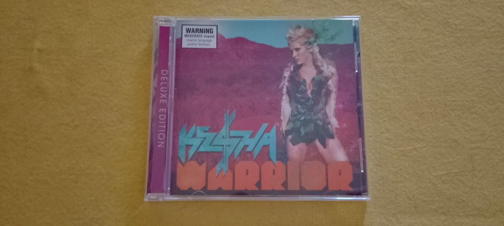 Kesha - Warrior - deluxe edition