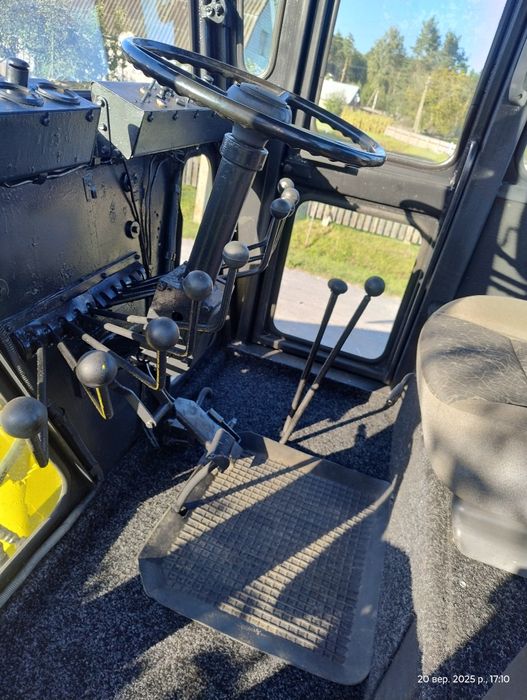 Автогрейдер грейдер ДЗ 122