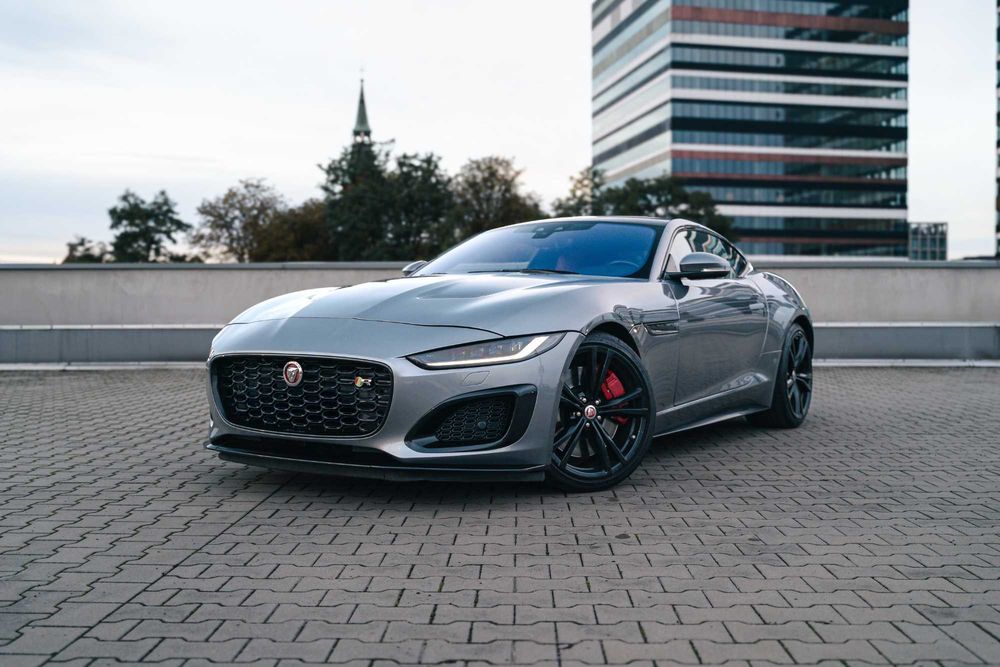 Wynajem Jaguar F-Type R Coupé 5.0 V8 AWD-wypożyczalnia samochodów