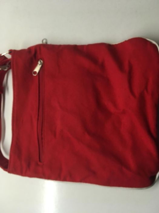 Bolsa & Mala Vermelha e Branca