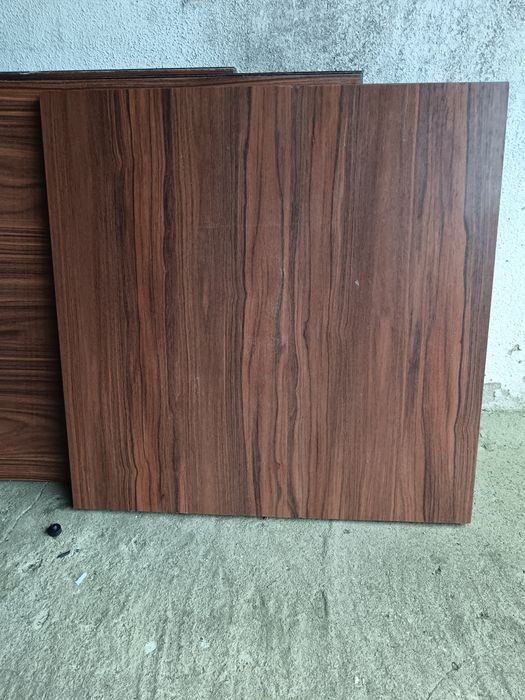 Tampos de mesa quadrados