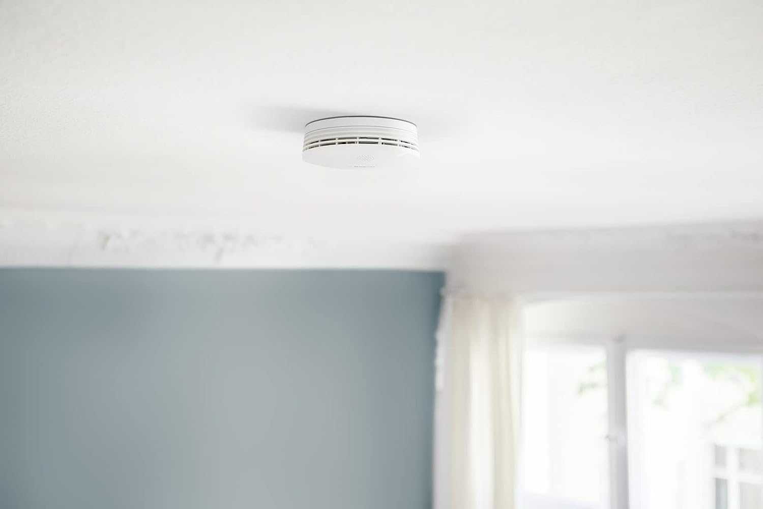 Bosch Smart Home Smoke Detector II датчик/ детектор диму