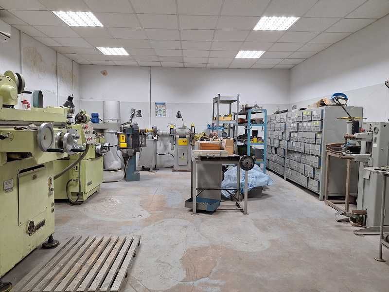Продажа здания коммерческого назначения. код 332196