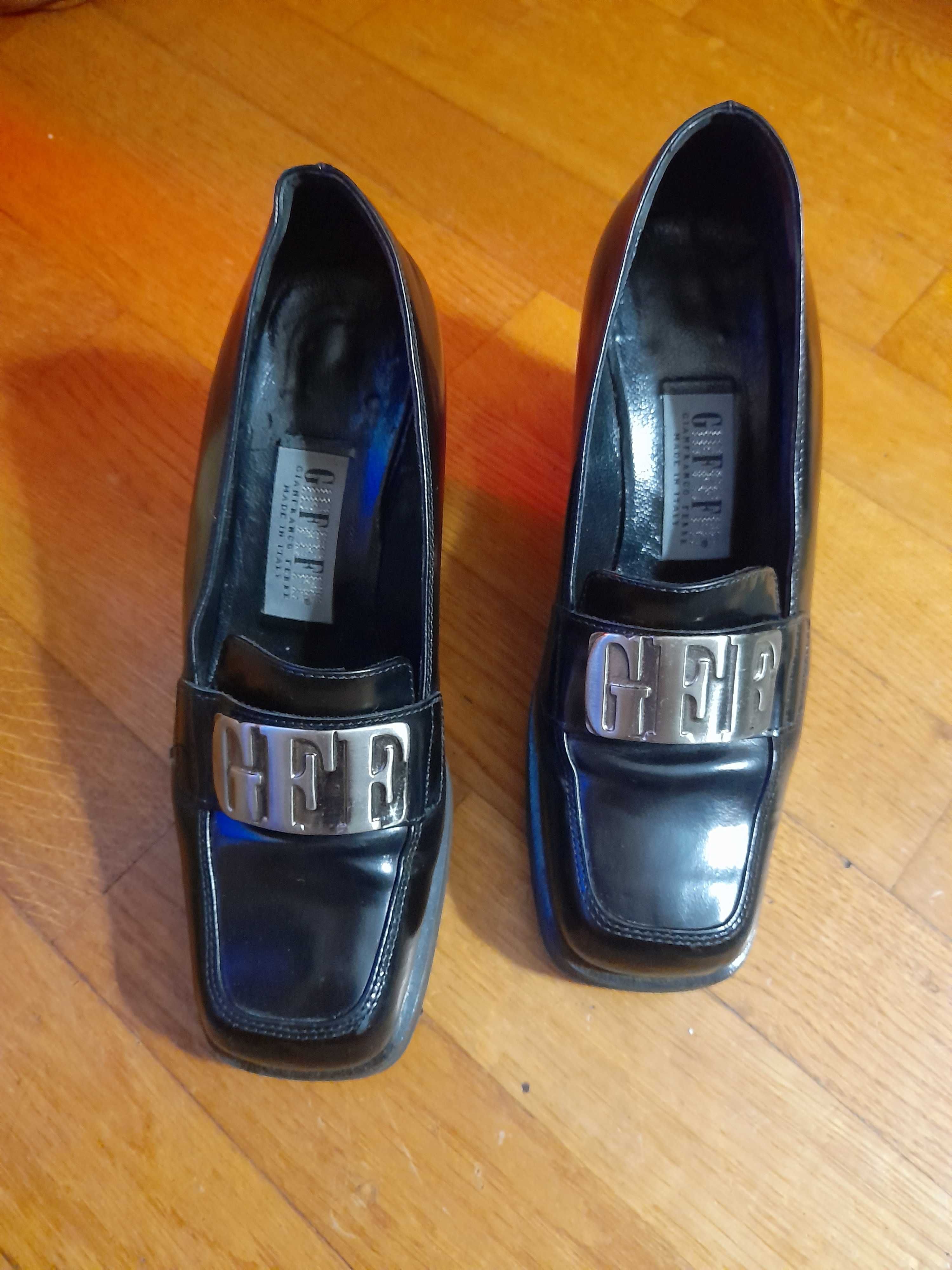 Sapatos Gianfranco Ferre