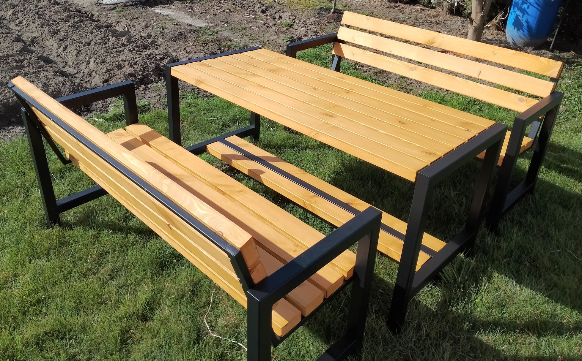 Zestaw ogrodowy stół+ dwie ławki