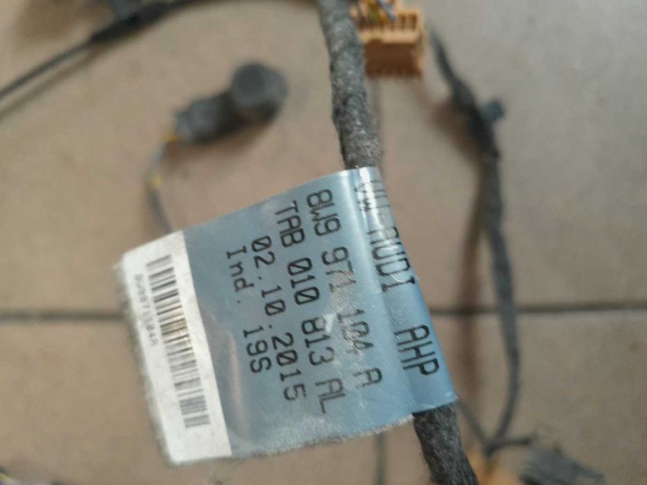 Audi A4 B9 kombi - wiązka PDC + czujniki KOMPLET