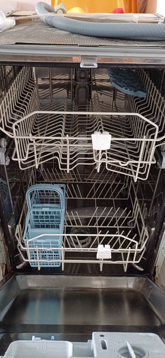 Посудомийка indesit, під ремонт