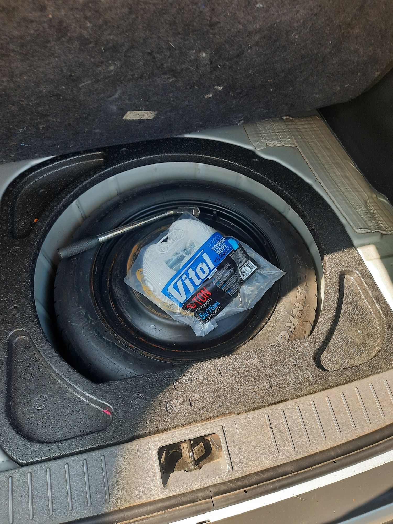 Продам власний автомобіль Ford focus 2010