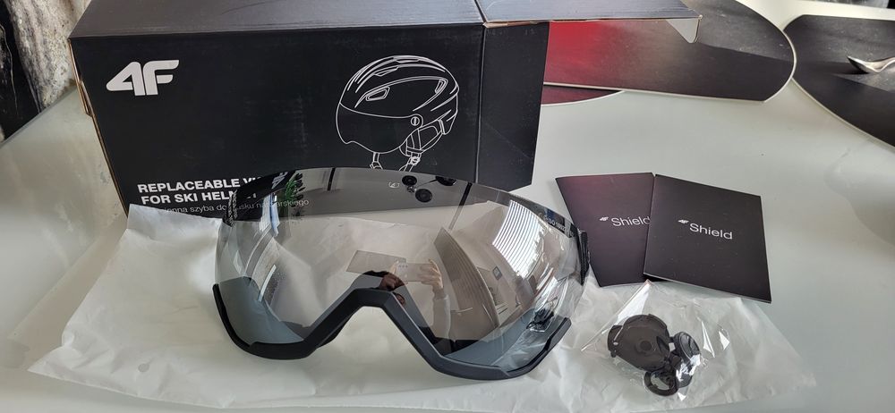 Wymienna szyba do kasku narciarskiego 4f