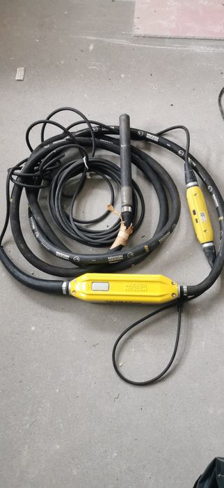Wibrator pogrążalny do Betonu Wacker Neuson IRFU38/230