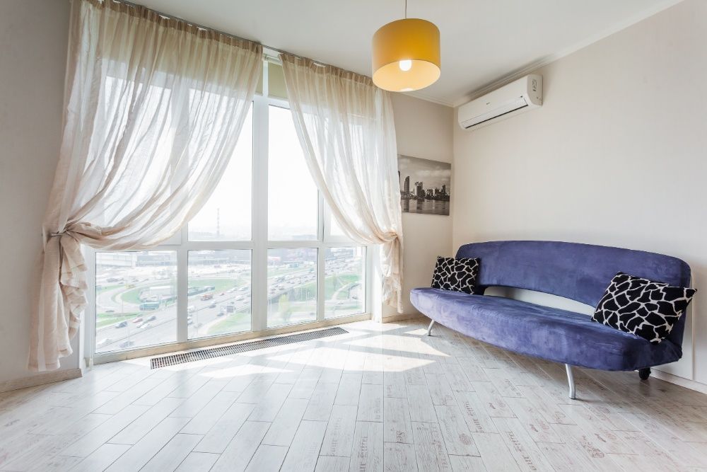 Посуточно видовая 1к квартира на Оболонской набережной, парк "Наталка"