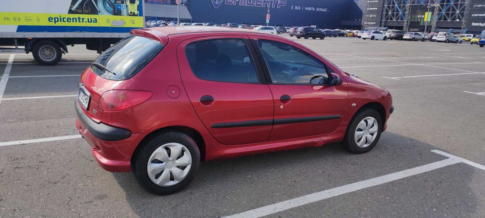 Peugeot 206 1.4 бензин з кондиціонером