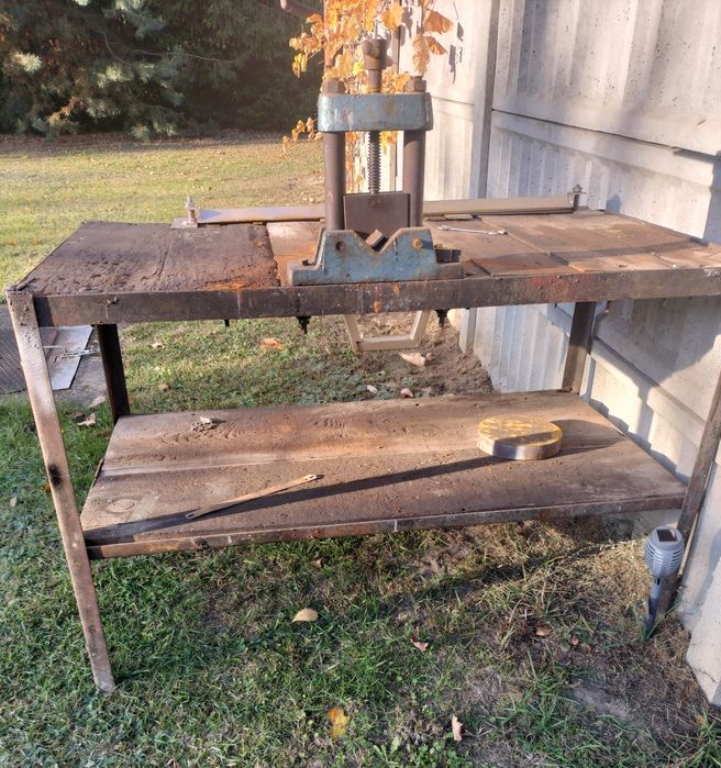 Stół garażowy masywny