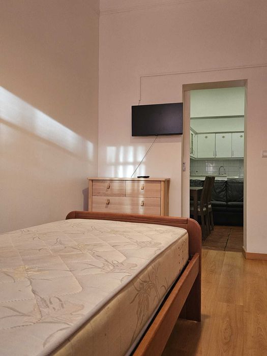 T1+1 Areeiro Mobilado