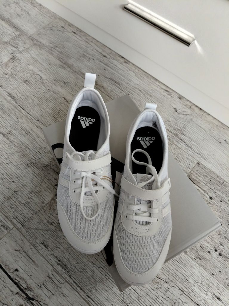Buty Adidas balerinki 26.5 cm(42)