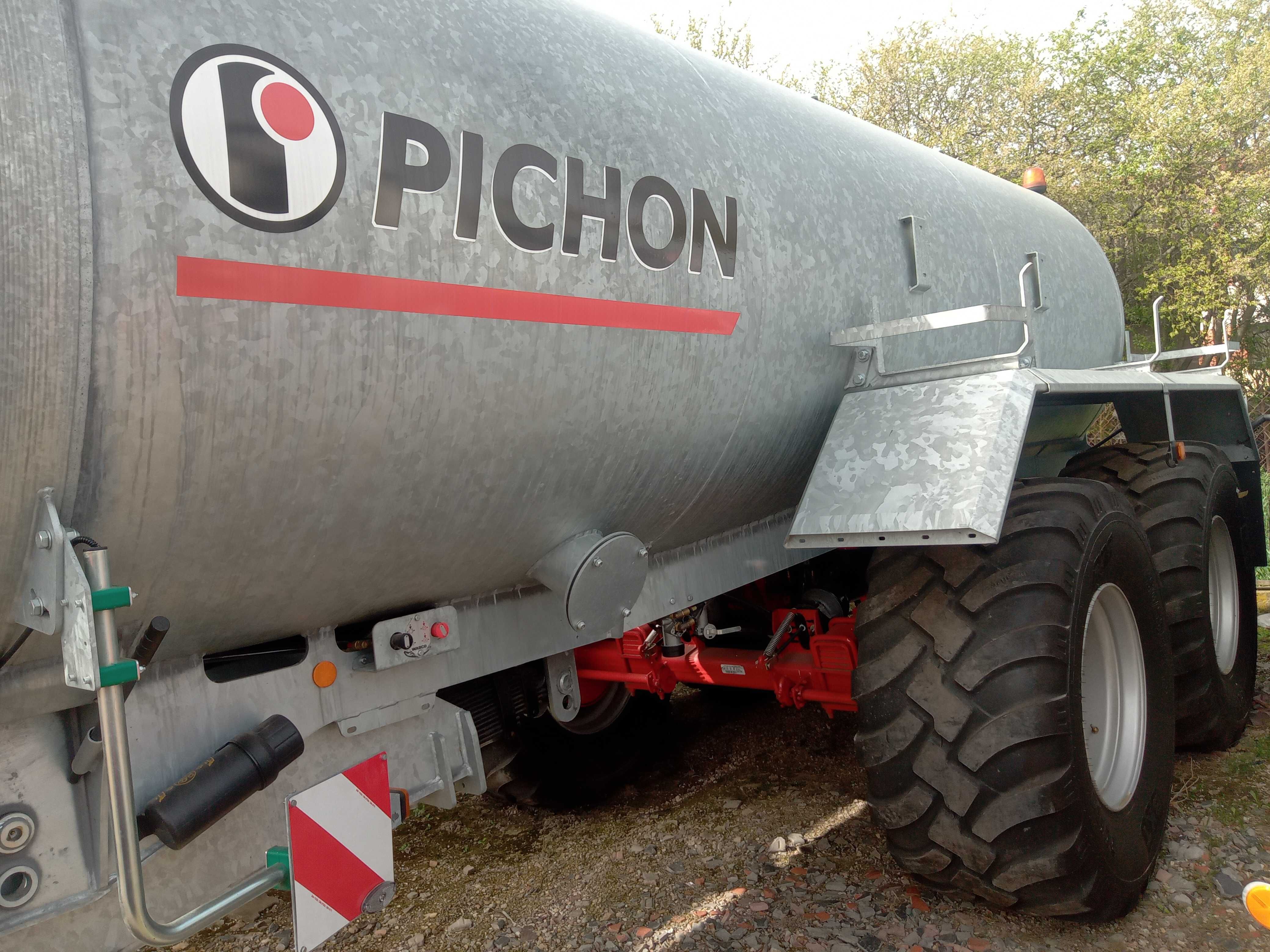 Pichon TCI 14200 ( wóz asenizacyjny)