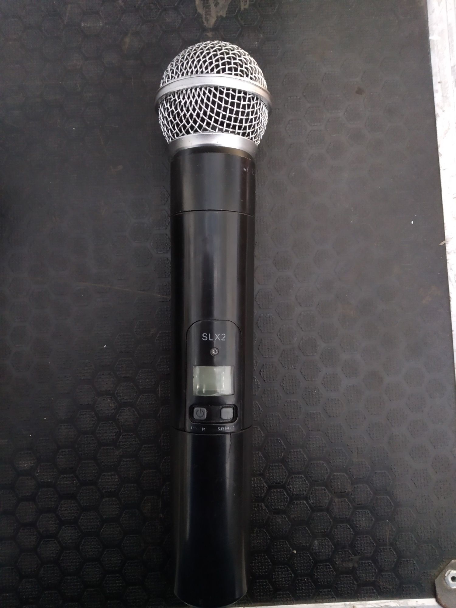 Shure SLX4 + SLX2 Beta58A