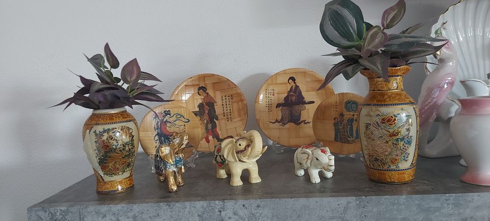 Vendo vários artigos chineses