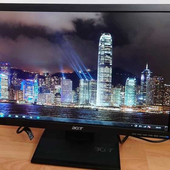 Монитор 19" Acer V193W (1440х900) + шнуры