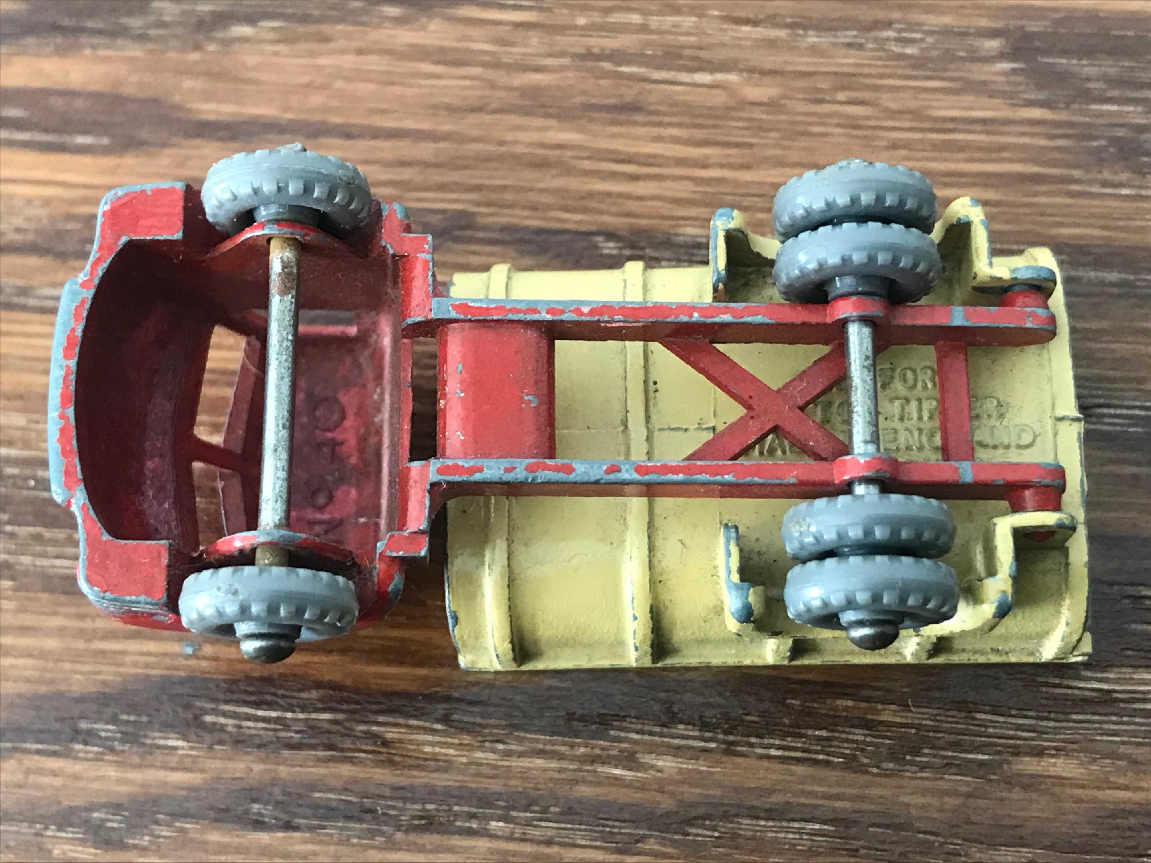 Matchbox Lesney Moko No 40 Bedford 7 Ton Tipper 1957 resorak