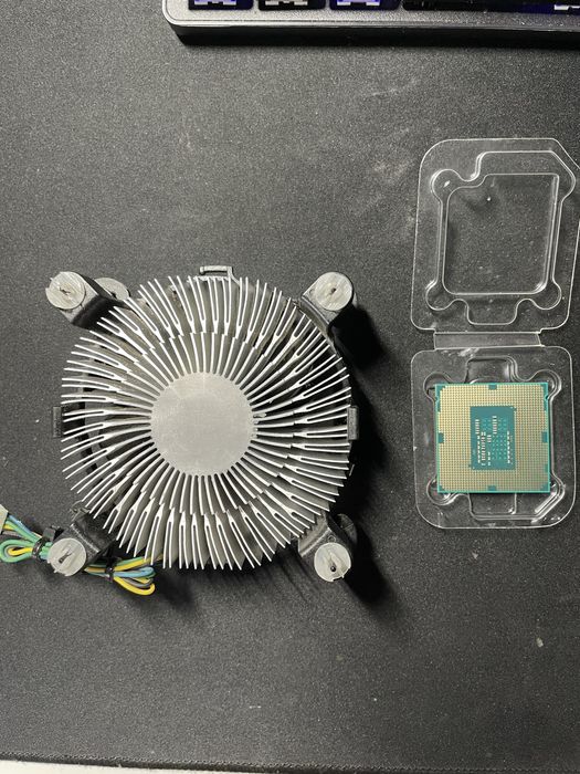 Procesor Intel Core i3-4160, chłodzenie lga1150