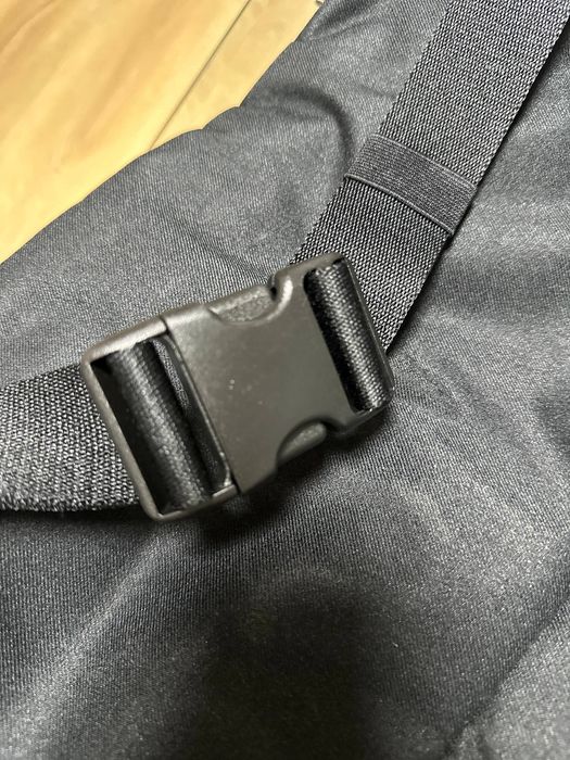 Продам сумку , бананку Nike