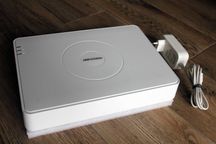 Видеорегистратор Hikvision iDS-7116HQHI-M1/S Аналог на 16 кан + 8IP
