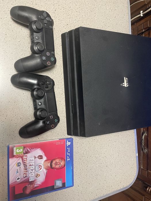 Консоль PS4 Pro (7216B)