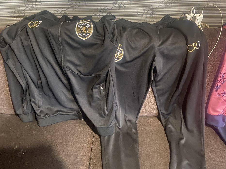 Camusolas e fatos de desporto de clubes