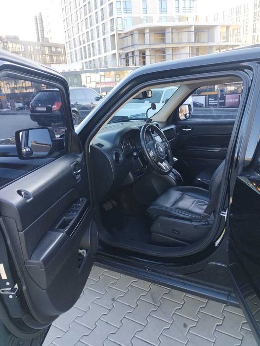 Jeep Patriot 2013 2.4 бензин 4x4