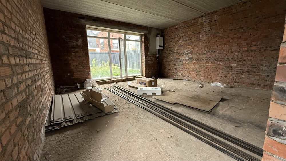 Котедж з власною ділянкою