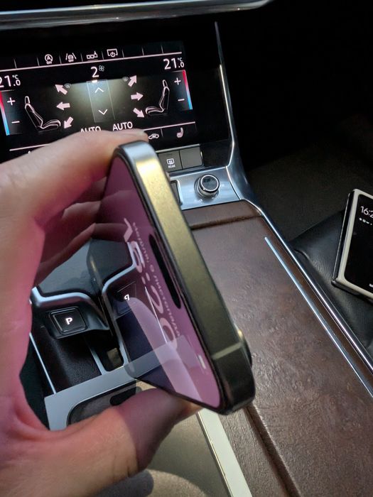 iPhone 15 pro Max 256 natural titanium