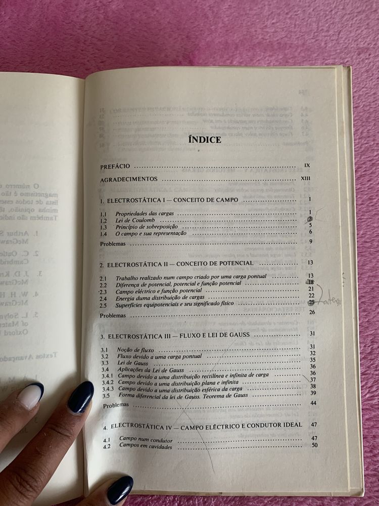 Livro “Introdução ao Eletromagnetismo” de Sushil Kumar Mendiratta