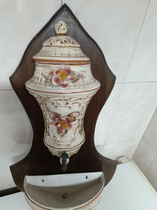 Fonte decorita para parede