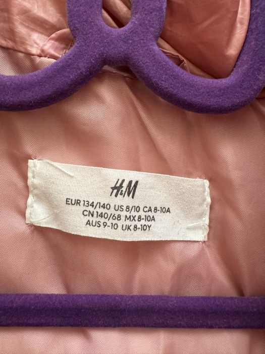 Курточка H&M на девочку на 8-10 лет,идеальное состояние