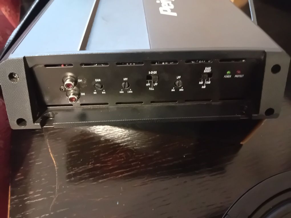 Wzmaczniacz  car audio