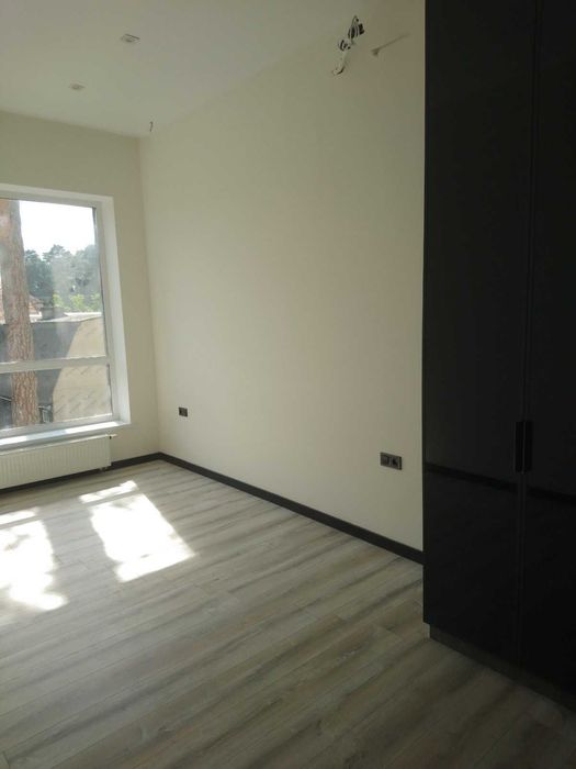 Продаж — котедж, м. Брюховичі, сучасний ремонт