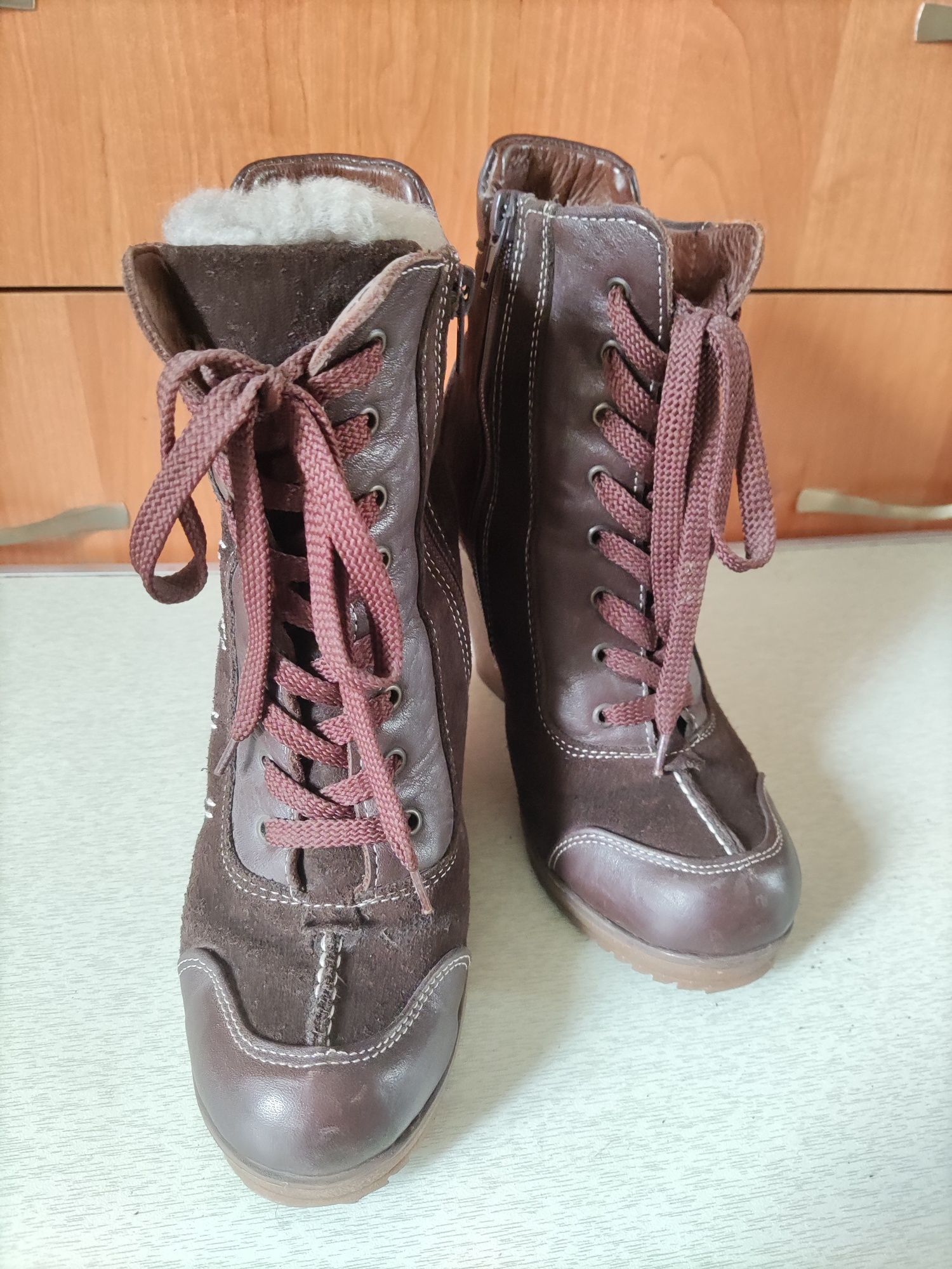 Женские зимние ботинки 37р натуральная замша+кожа на цигейке в идеале