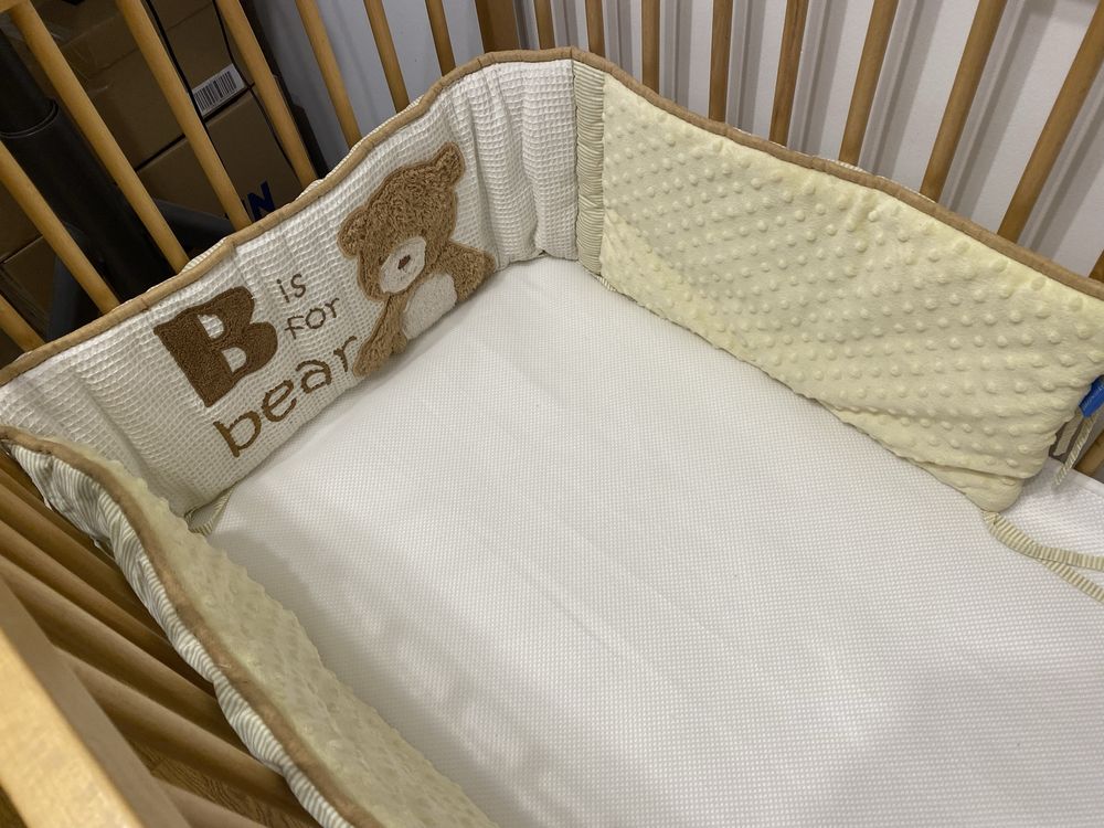 Łóżeczko niemowlęce + materac IKEA jak nowy i dwa ochraniacze