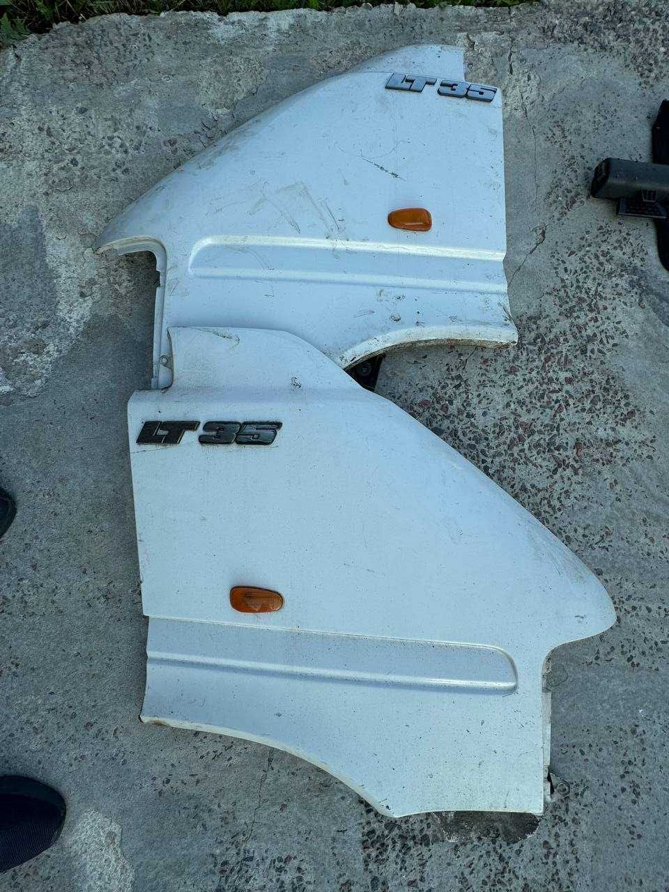 Передні Крила до Volkswagen LT35, LT45 1998-2006 (ціна за шт.)