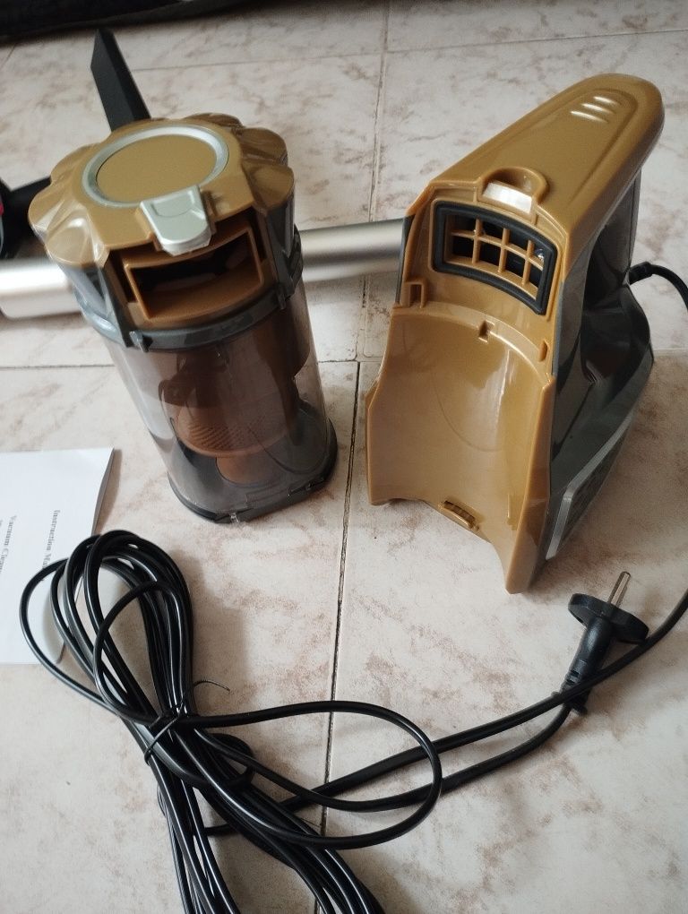 Aspirador vertical desmontável novo