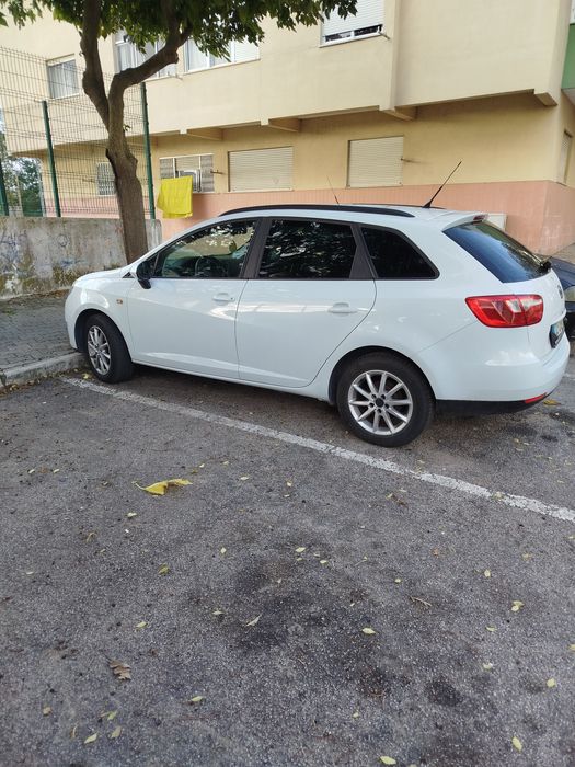 Vendo Ibiza a gasóleo 1200 c. Com 142000 KM