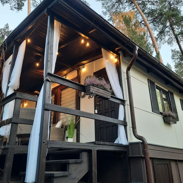 Domek letniskowy nad jeziorem, domek Partęczyny